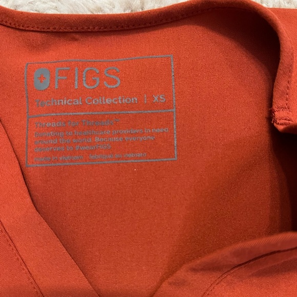 FIGS rust colored set - Picture 10 of 10